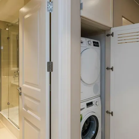 Ist Flats Serviced Apartments-emaar Sq 2*