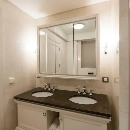 Aparthotel Ist Flats Serviced Apartments-emaar Sq